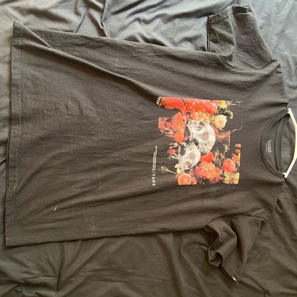 H&M Black and Red Short Sleeve Tee - Picture 1 of 3